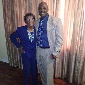 Meet your Posher, Gerald